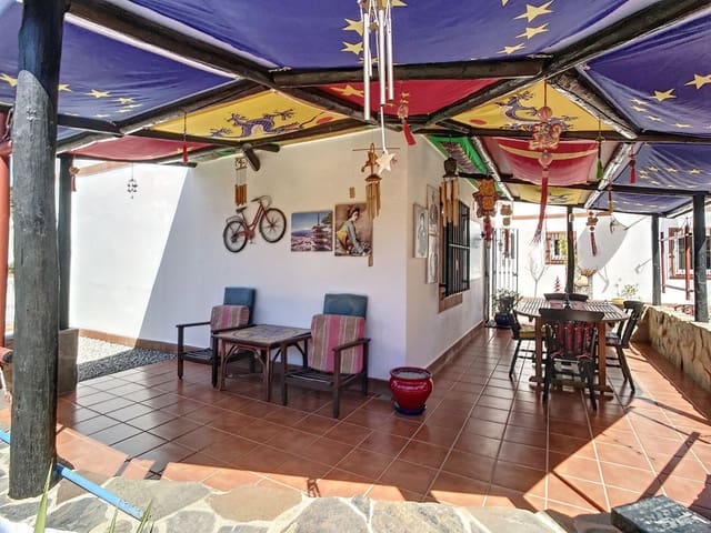 4 soveværelse Finca/Landehus til salg i Sedella - € 425.000 (Ref: 9439139)