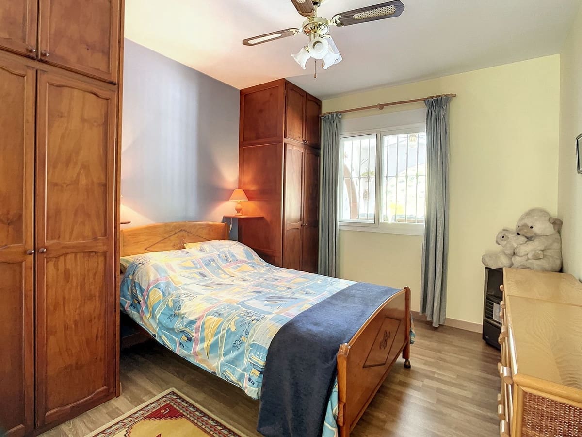 4 soveværelse Finca/Landehus til salg i Sedella - € 425.000 (Ref: 9439139)