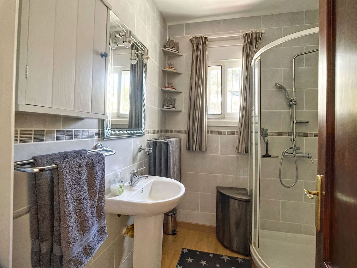 4 soveværelse Finca/Landehus til salg i Sedella - € 425.000 (Ref: 9439139)