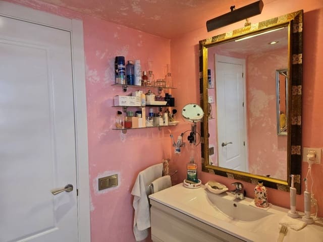 2 makuuhuone Huoneisto myytävänä paikassa Torremolinos - 315 000 € (Ref: 9439142)