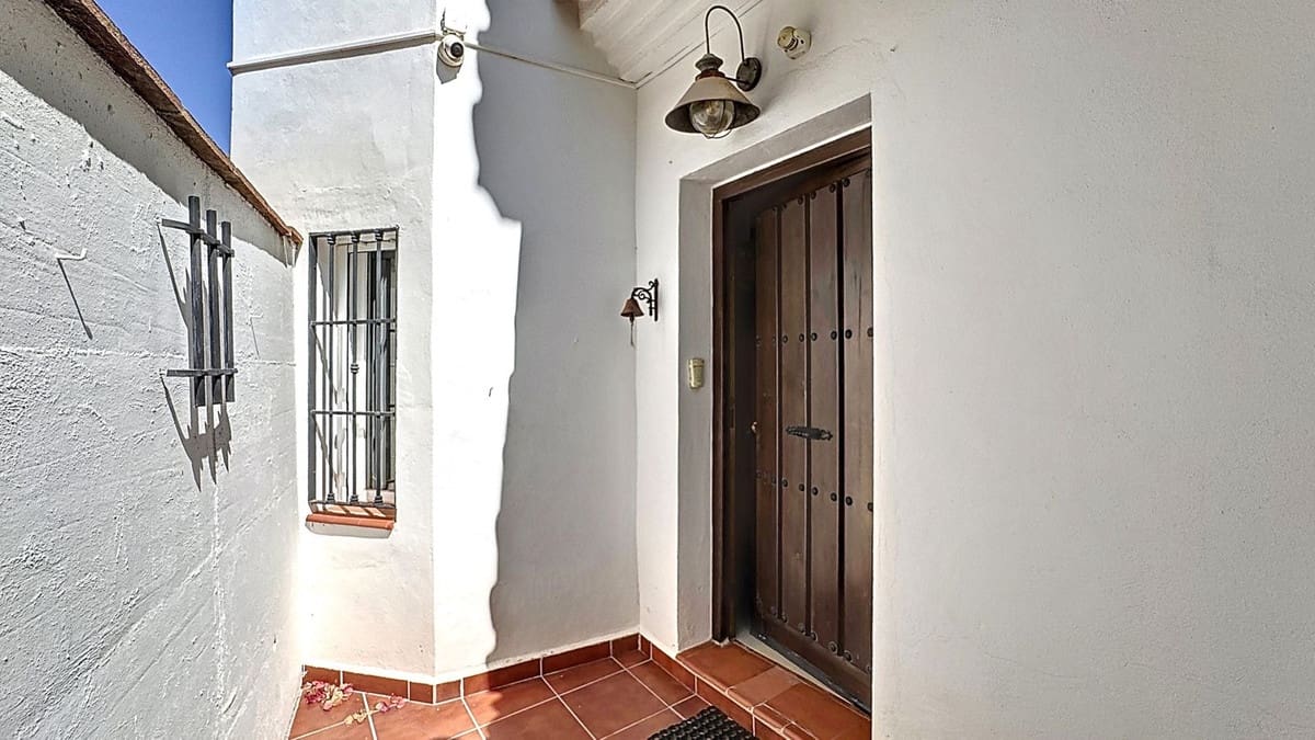 3 soverom Villa til salgs i Arenas - € 695 000 (Ref: 9439144)