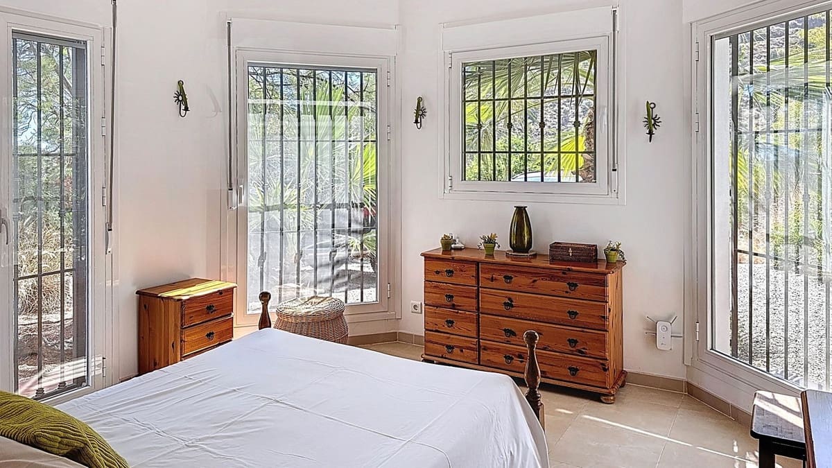 3 soverom Villa til salgs i Arenas - € 695 000 (Ref: 9439144)