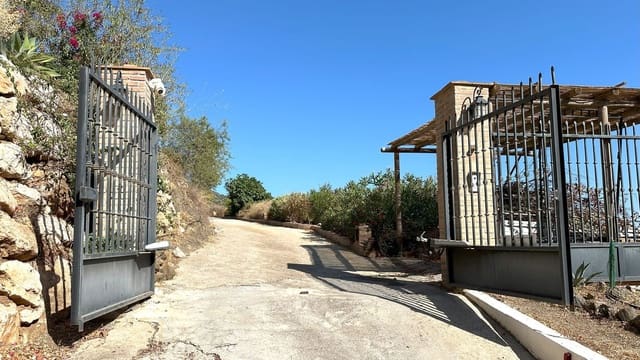 3 soverom Villa til salgs i Arenas - € 695 000 (Ref: 9439144)