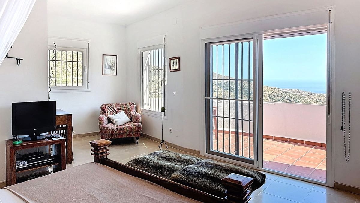 3 soverom Villa til salgs i Arenas - € 695 000 (Ref: 9439144)