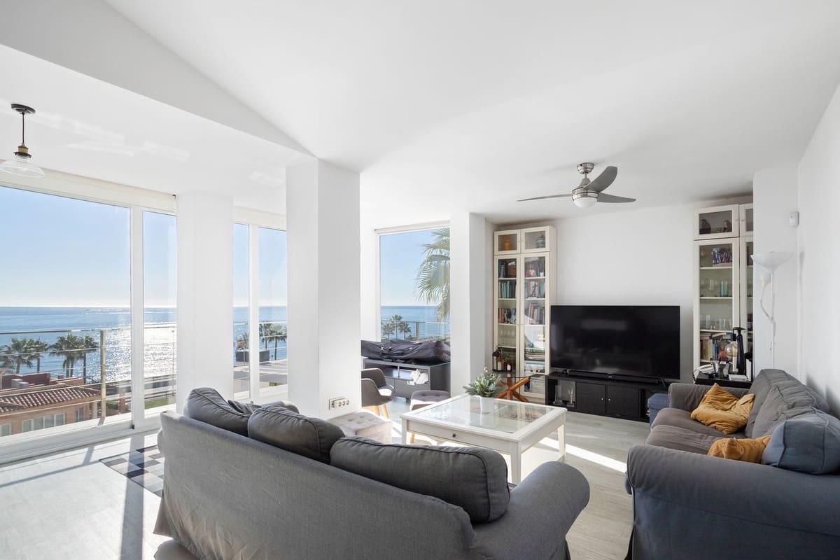 3 quarto Moradia para venda em El Faro com piscina - 990 000 € (Ref: 9439146)