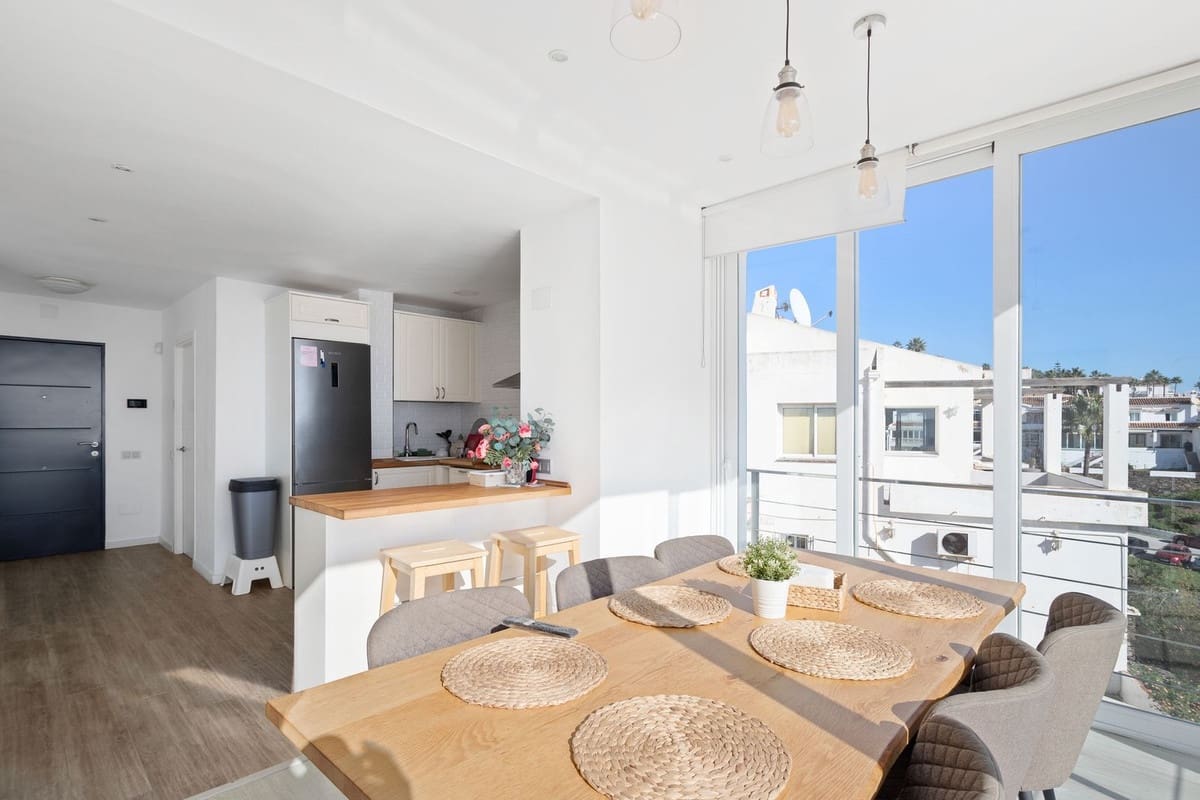 3 quarto Moradia para venda em El Faro com piscina - 990 000 € (Ref: 9439146)