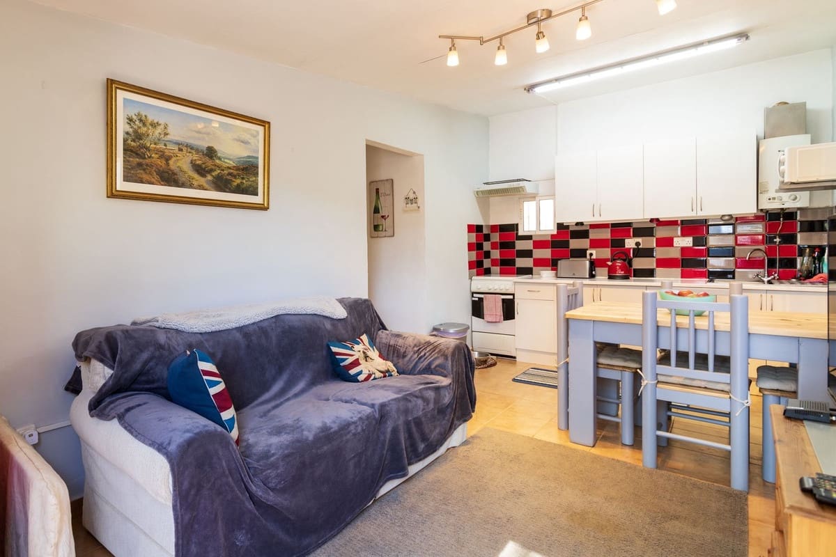 4 bedroom Finca/Country House for sale in Almogia - € 299,000 (Ref: 9439157)