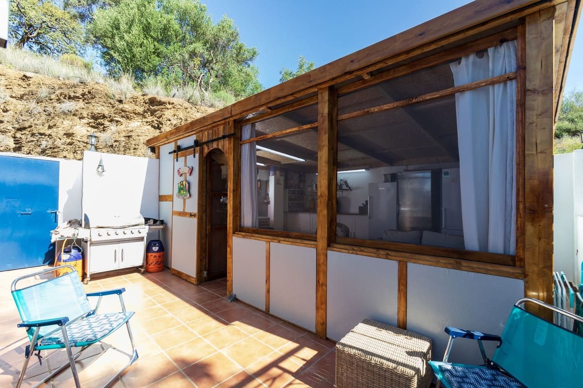 4 bedroom Finca/Country House for sale in Almogia - € 299,000 (Ref: 9439157)