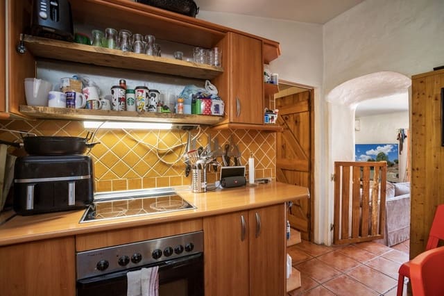 4 chambre Finca/Maison de Campagne à vendre à Almogía avec piscine - 299 000 € (Ref: 9439157)