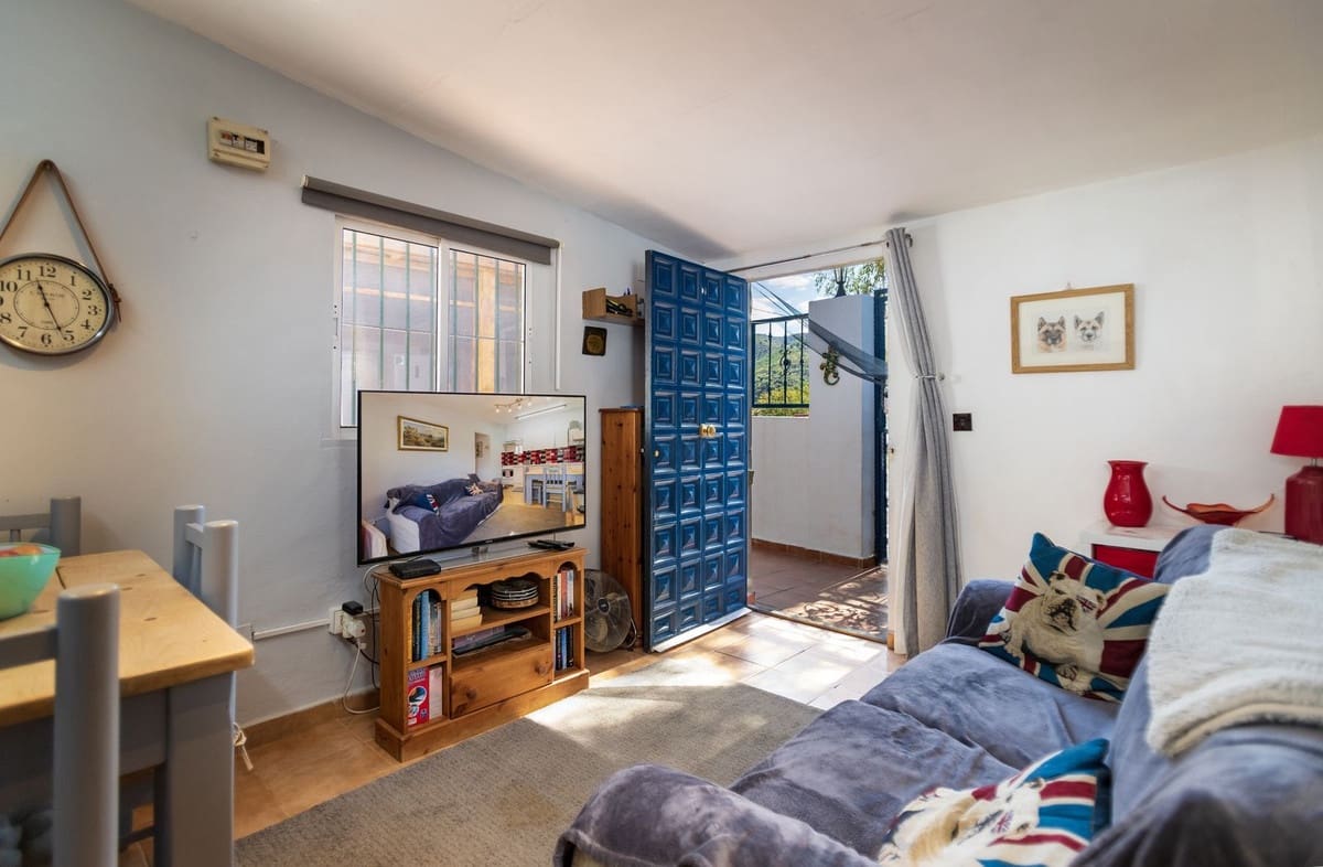 4 soverom Finca/Herregård til salgs i Almogia med svømmebasseng - € 299 000 (Ref: 9439157)