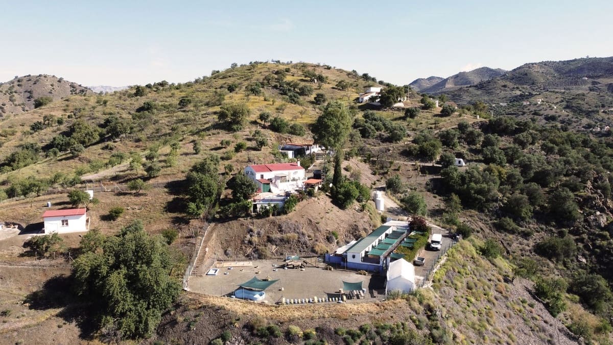 4 soverom Finca/Herregård til salgs i Almogia med svømmebasseng - € 299 000 (Ref: 9439157)