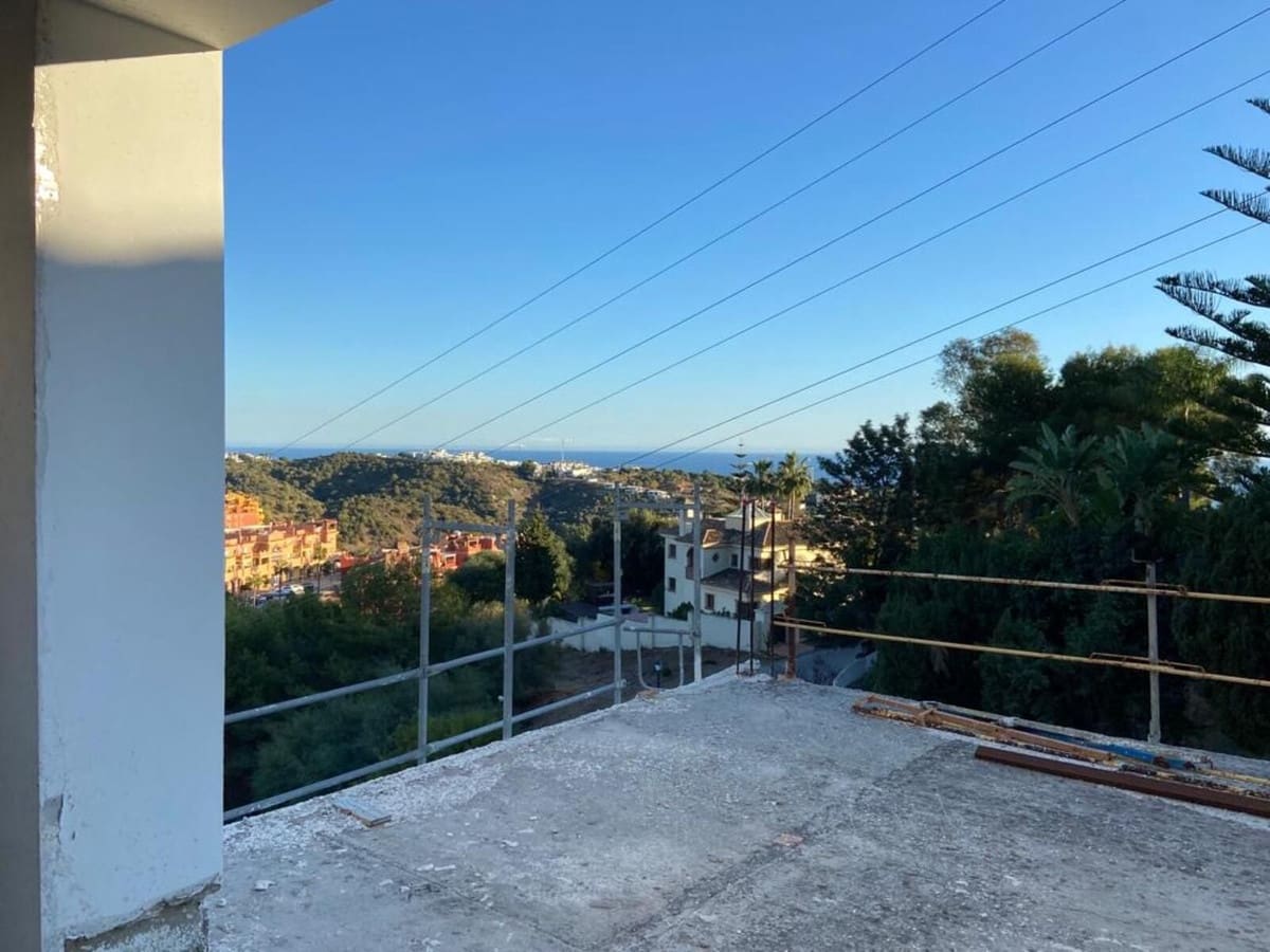 5 soveværelse Villa til salg i Las Chapas - € 950.000 (Ref: 9439159)