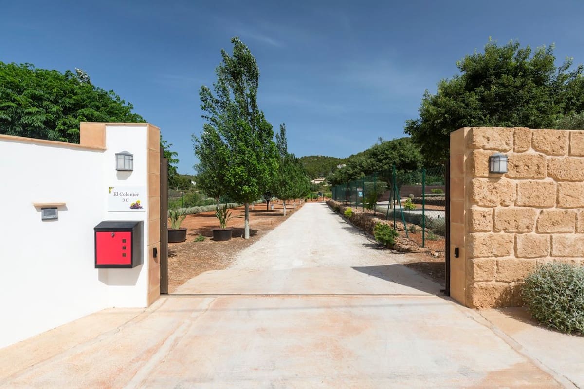 12 makuuhuone Maalaistalo myytävänä paikassa Lliber - 1 550 000 € (Ref: 9439161)