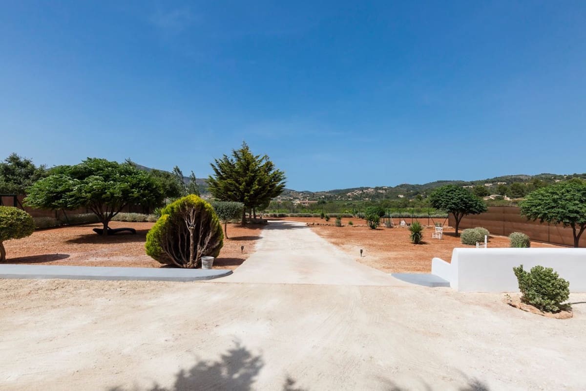 12 bedroom Finca/Country House for sale in Lliber - € 1,550,000 (Ref: 9439161)