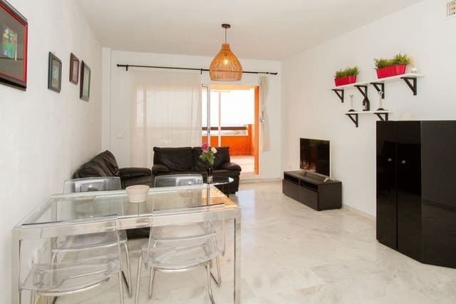 2 makuuhuone Kattohuoneisto myytävänä paikassa La Reserva, Marbella - 359 000 € (Ref: 9439162)