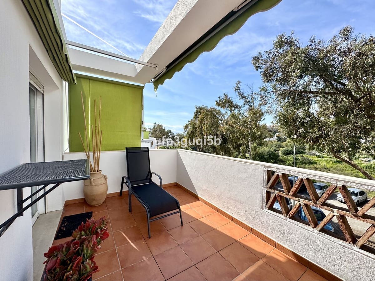 2 slaapkamer Penthouse te koop in Torrequebrada - € 399.990 (Ref: 9439165)