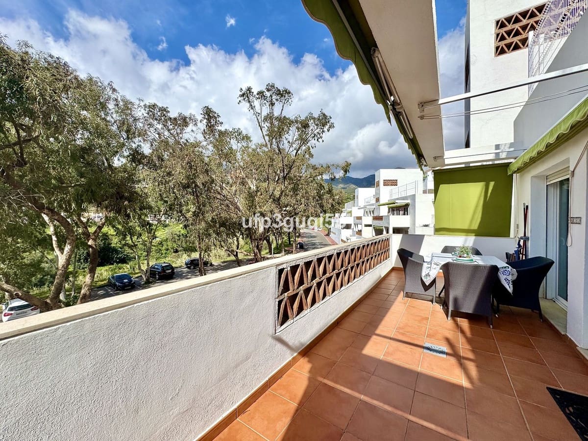 2 slaapkamer Penthouse te koop in Torrequebrada - € 399.990 (Ref: 9439165)