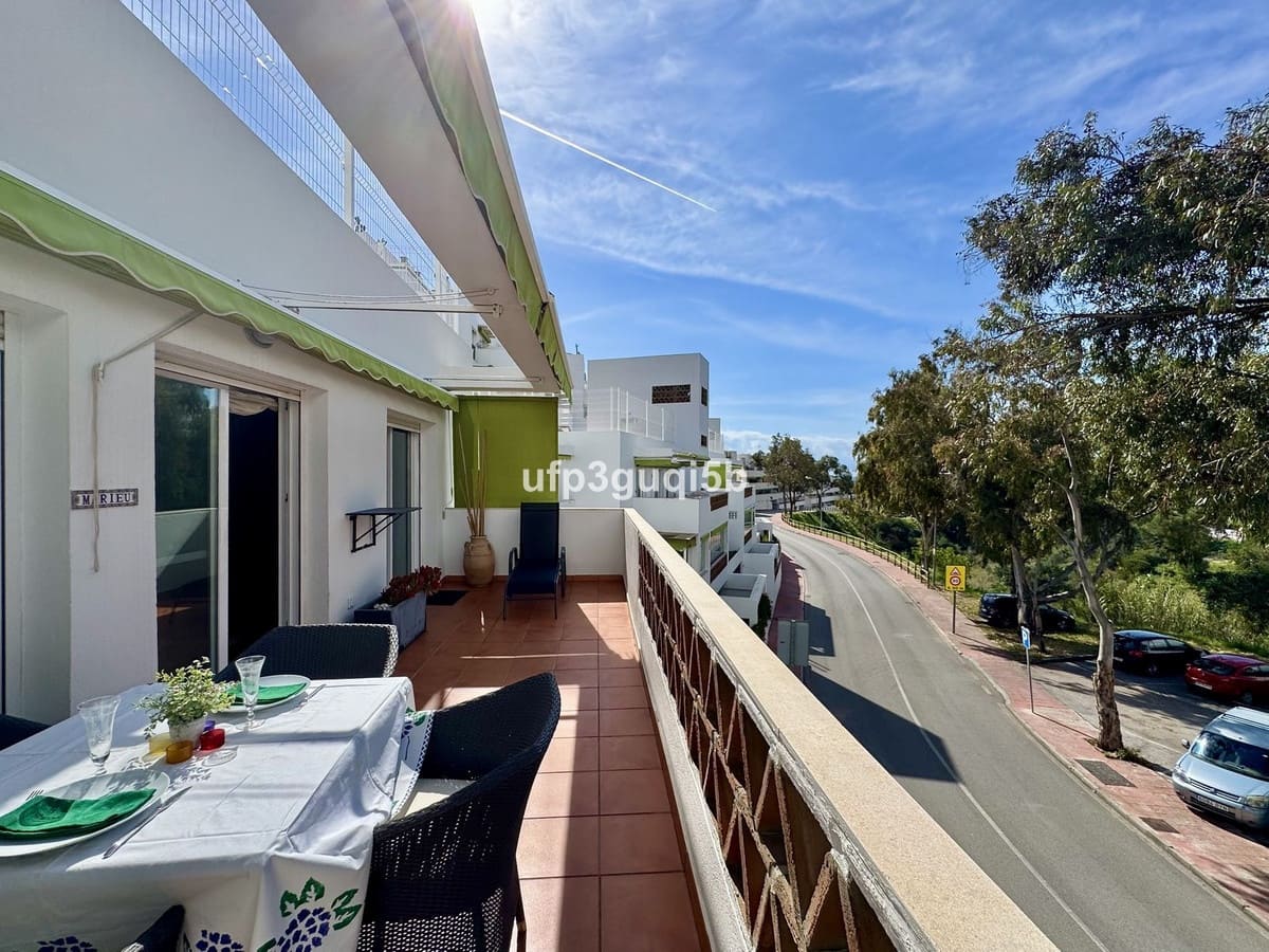 2 slaapkamer Penthouse te koop in Torrequebrada - € 399.990 (Ref: 9439165)