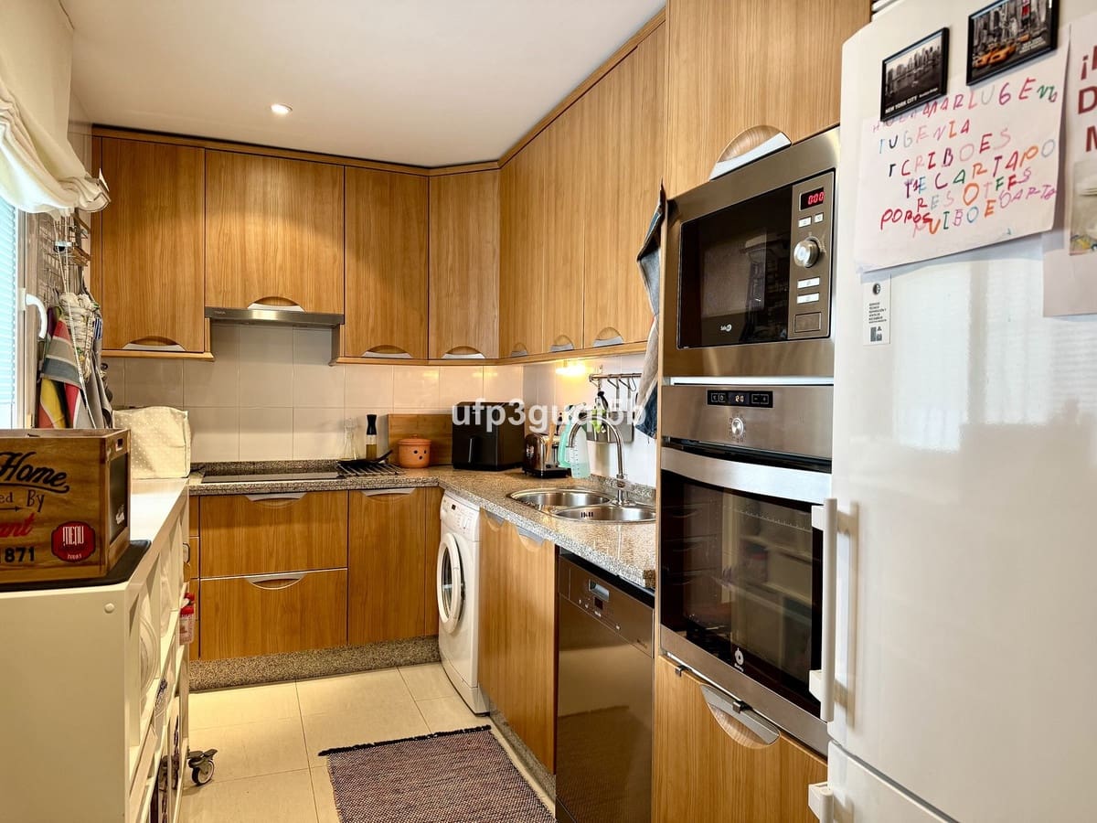 2 slaapkamer Penthouse te koop in Torrequebrada - € 399.990 (Ref: 9439165)