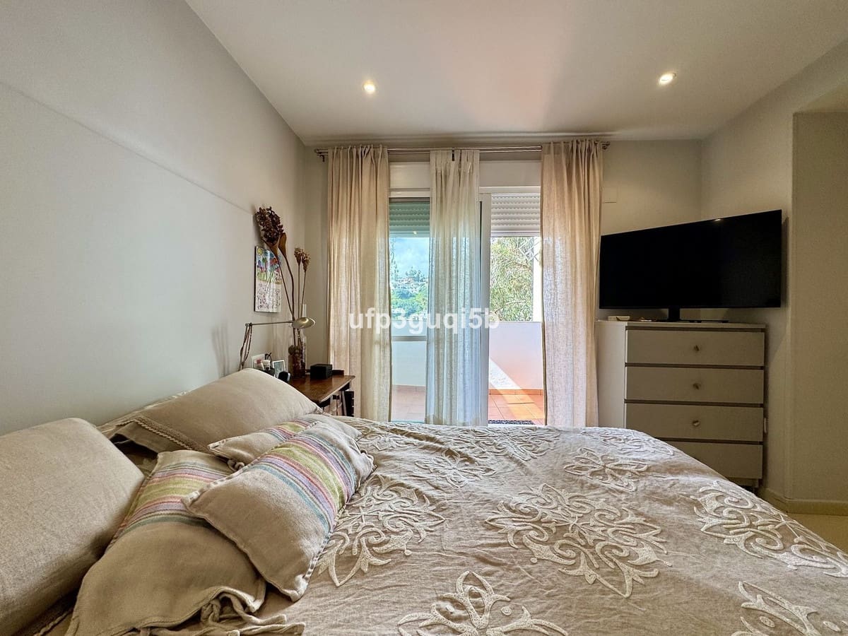 2 slaapkamer Penthouse te koop in Torrequebrada - € 399.990 (Ref: 9439165)