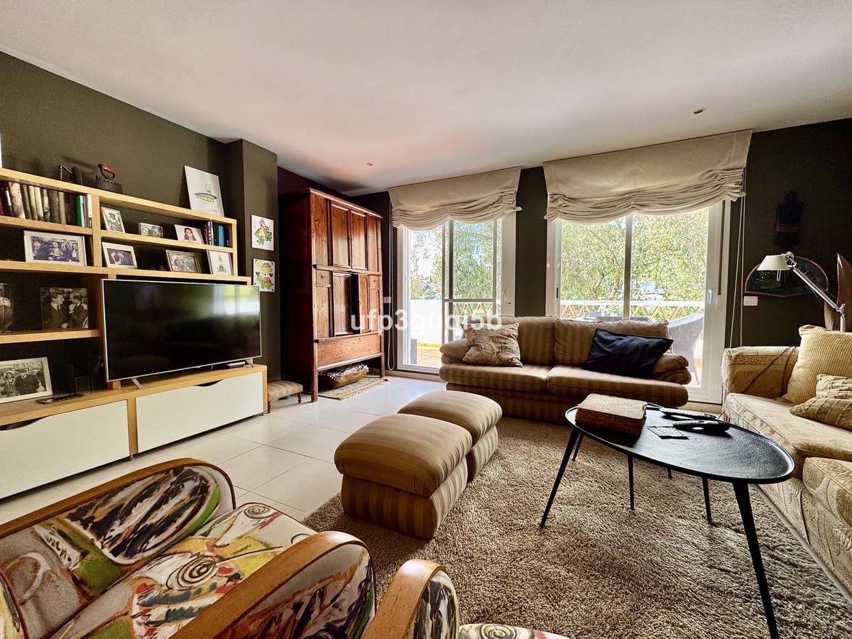 2 slaapkamer Penthouse te koop in Torrequebrada - € 399.990 (Ref: 9439165)