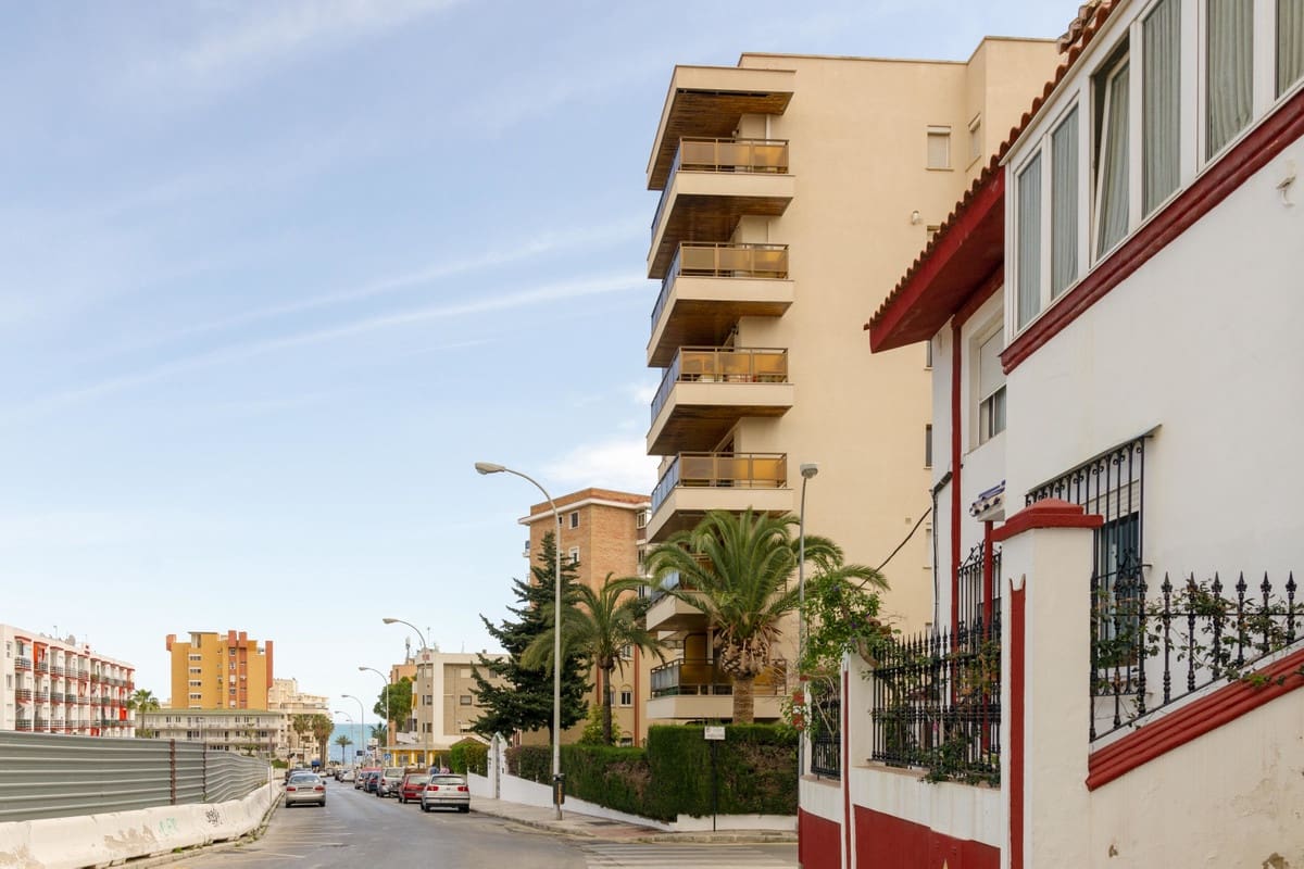 Apartamento de 1 habitación en Torremolinos en venta con garaje - 300.000 € (Ref: 9439166)