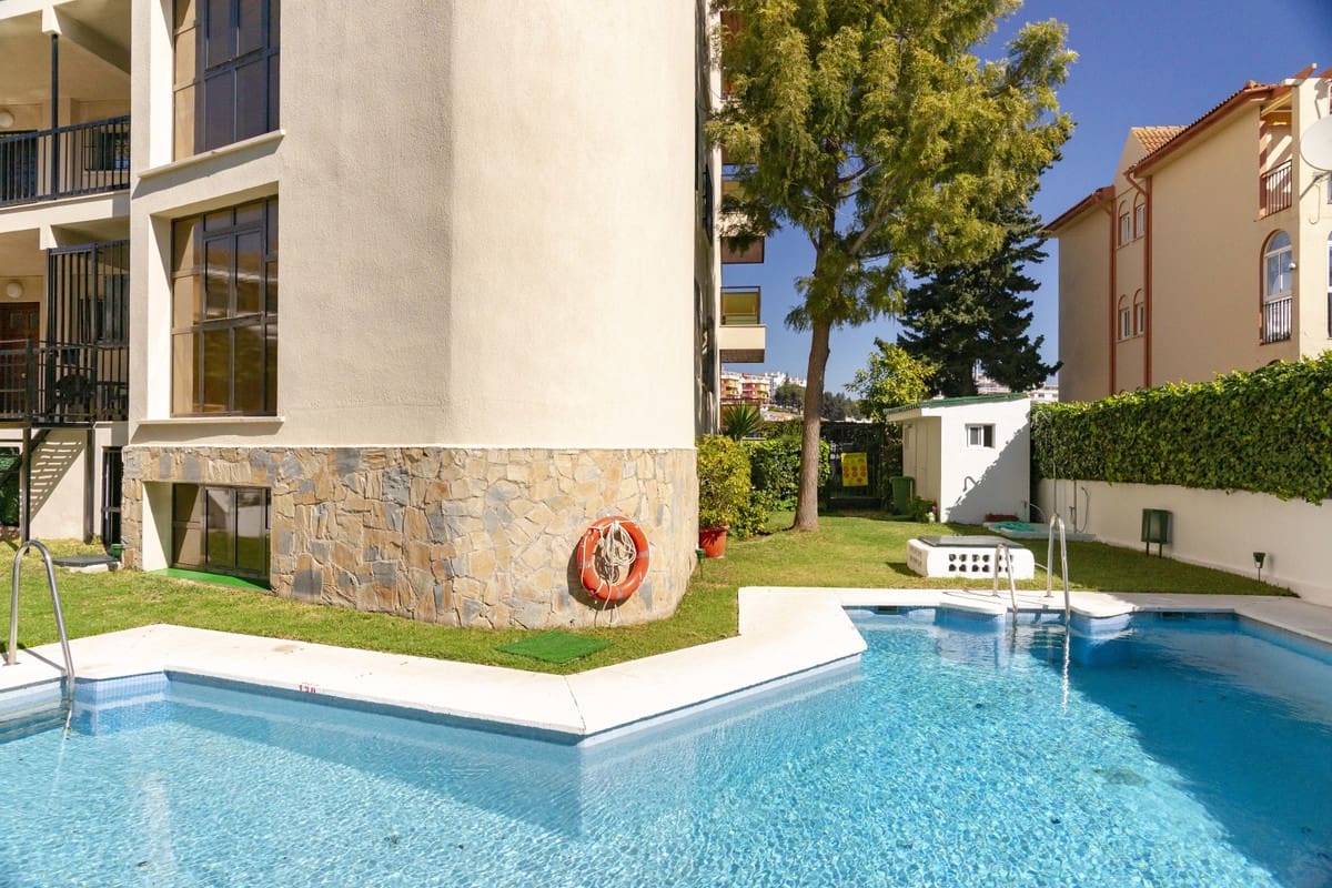 Apartamento de 1 habitación en Torremolinos en venta con garaje - 300.000 € (Ref: 9439166)