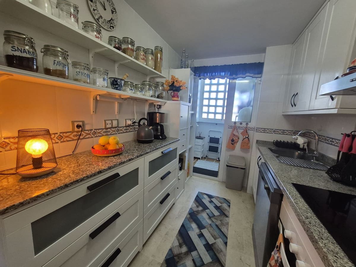 2 soverom Leilighet til salgs i San Luis de Sabinillas - € 295 000 (Ref: 9439169)