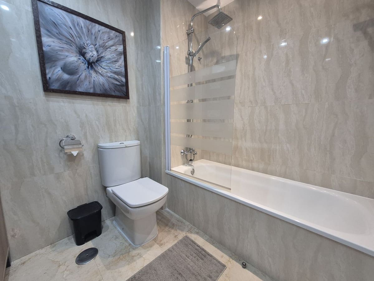 2 bedroom Apartment for sale in San Luis de Sabinillas - € 295,000 (Ref: 9439169)