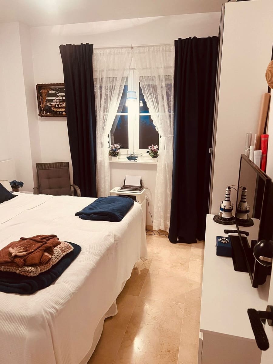 2 bedroom Apartment for sale in San Luis de Sabinillas - € 295,000 (Ref: 9439169)