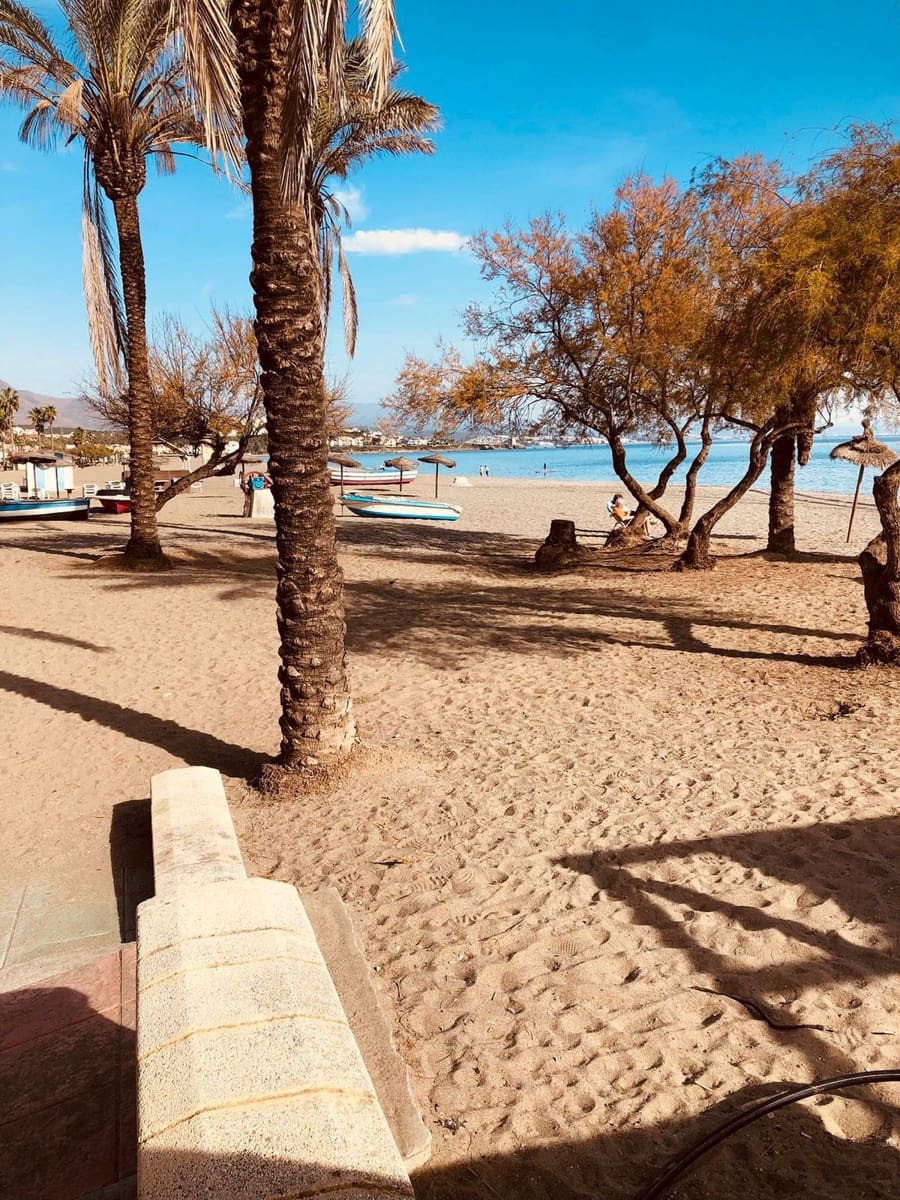 2 bedroom Apartment for sale in San Luis de Sabinillas - € 295,000 (Ref: 9439169)