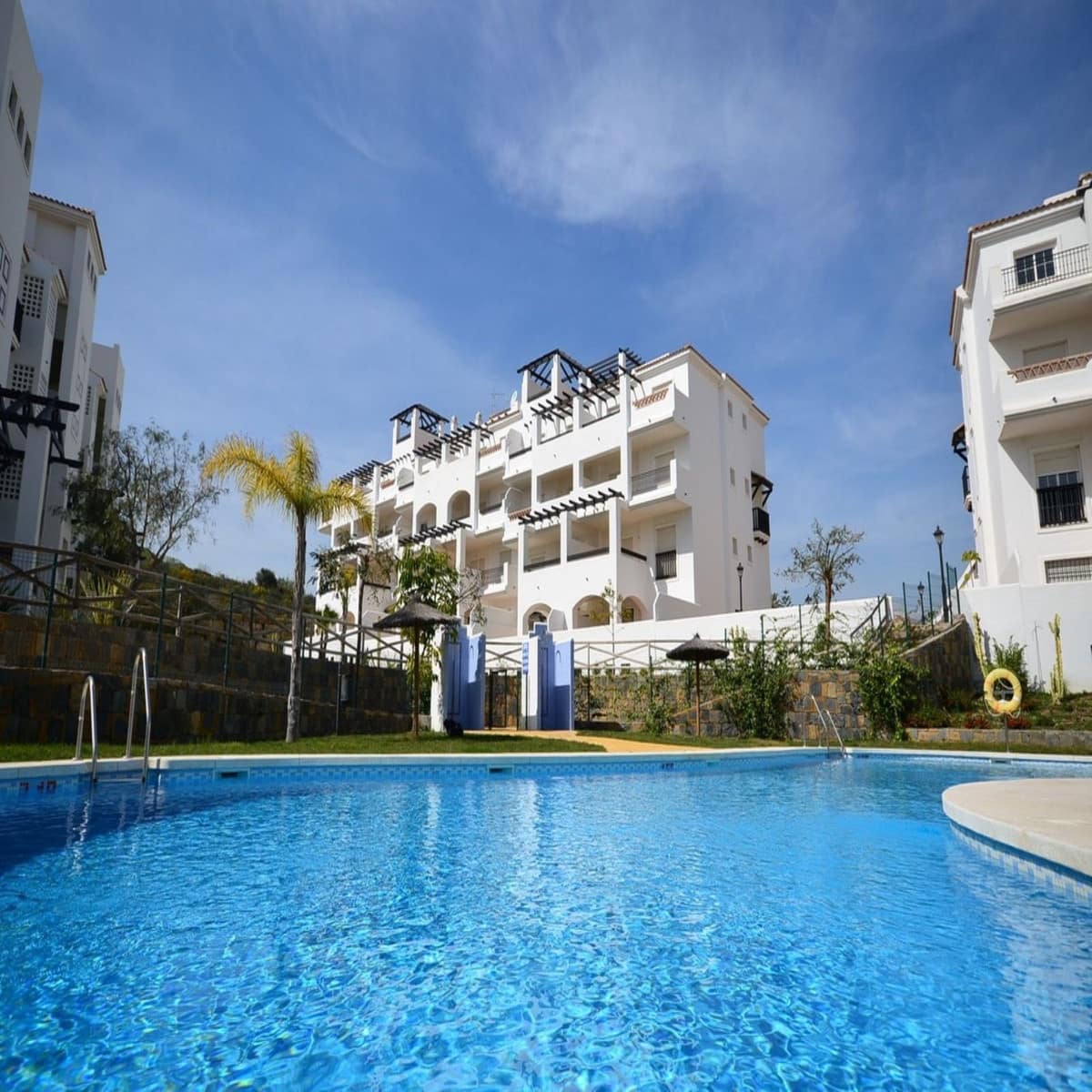 2 bedroom Apartment for sale in San Luis de Sabinillas - € 295,000 (Ref: 9439169)