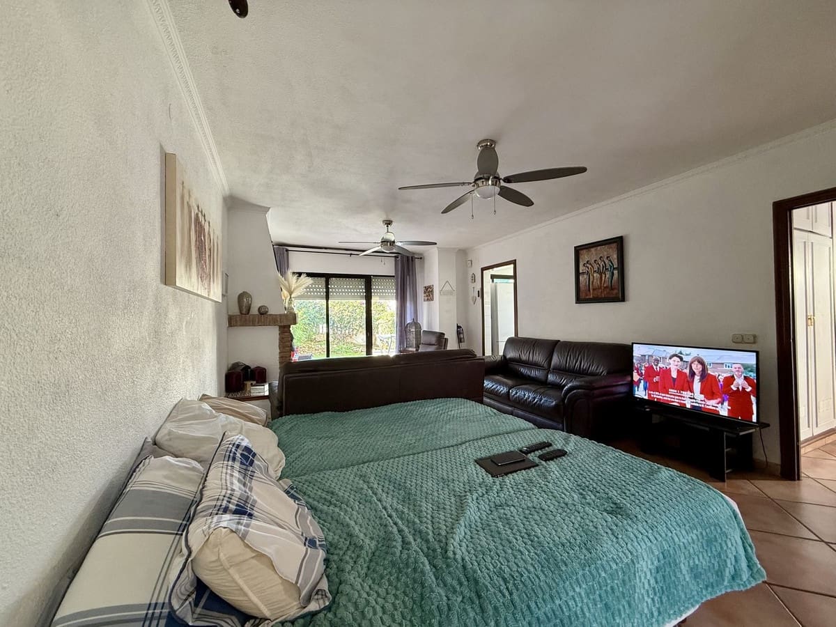 3 bedroom Finca/Country House for sale in Calypso with garage - € 520,000 (Ref: 9439172)