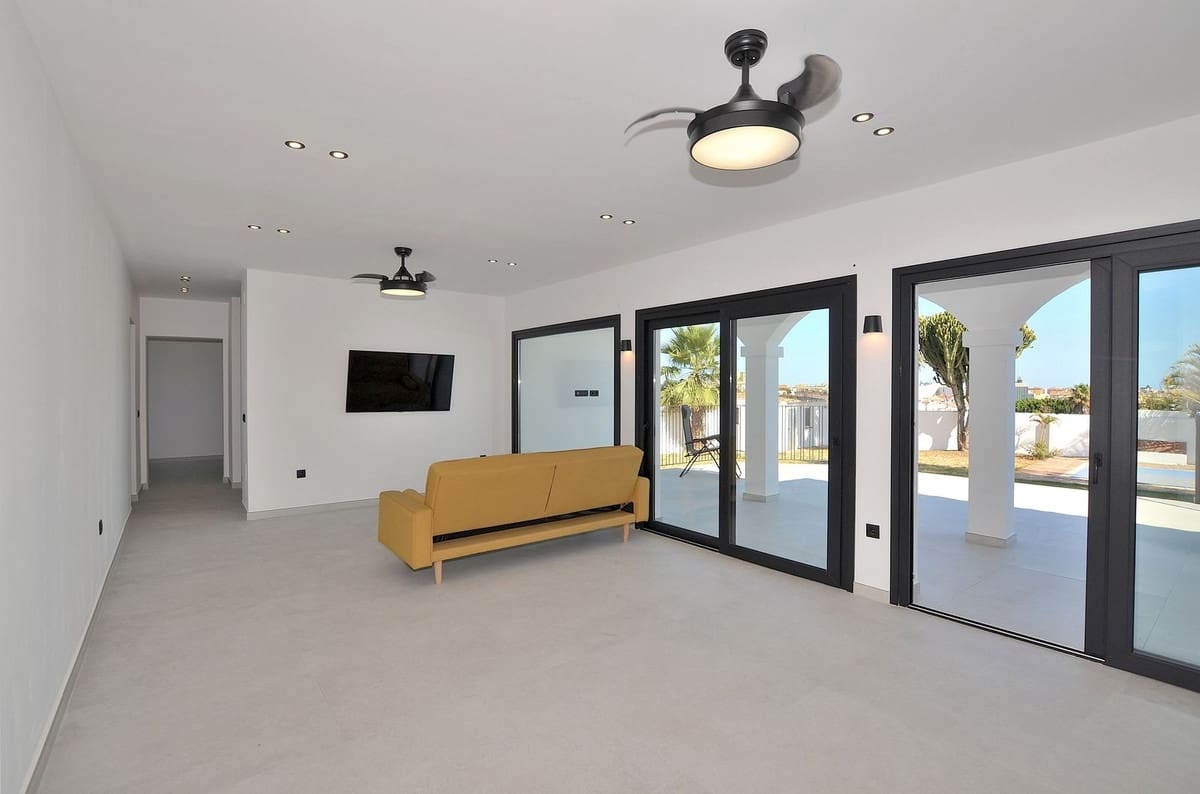 5 camera da letto Villa in vendita in El Coto con piscina - 1.099.000 € (Rif: 9439173)