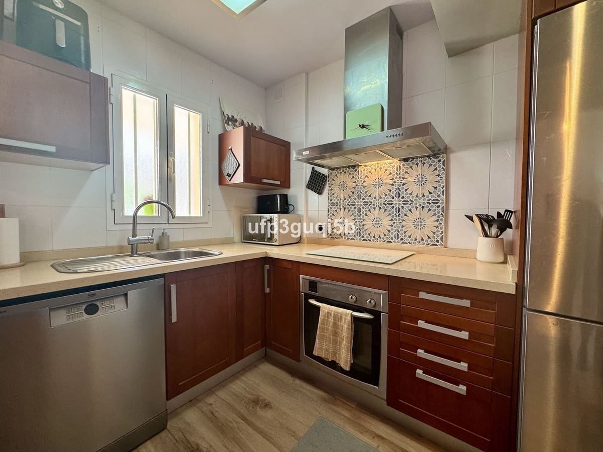 2 makuuhuone Huoneisto myytävänä paikassa Torrequebrada - 375 000 € (Ref: 9439174)