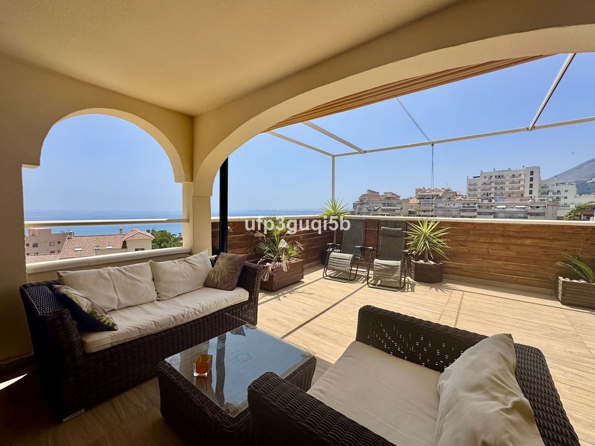 2 makuuhuone Huoneisto myytävänä paikassa Torrequebrada - 375 000 € (Ref: 9439174)