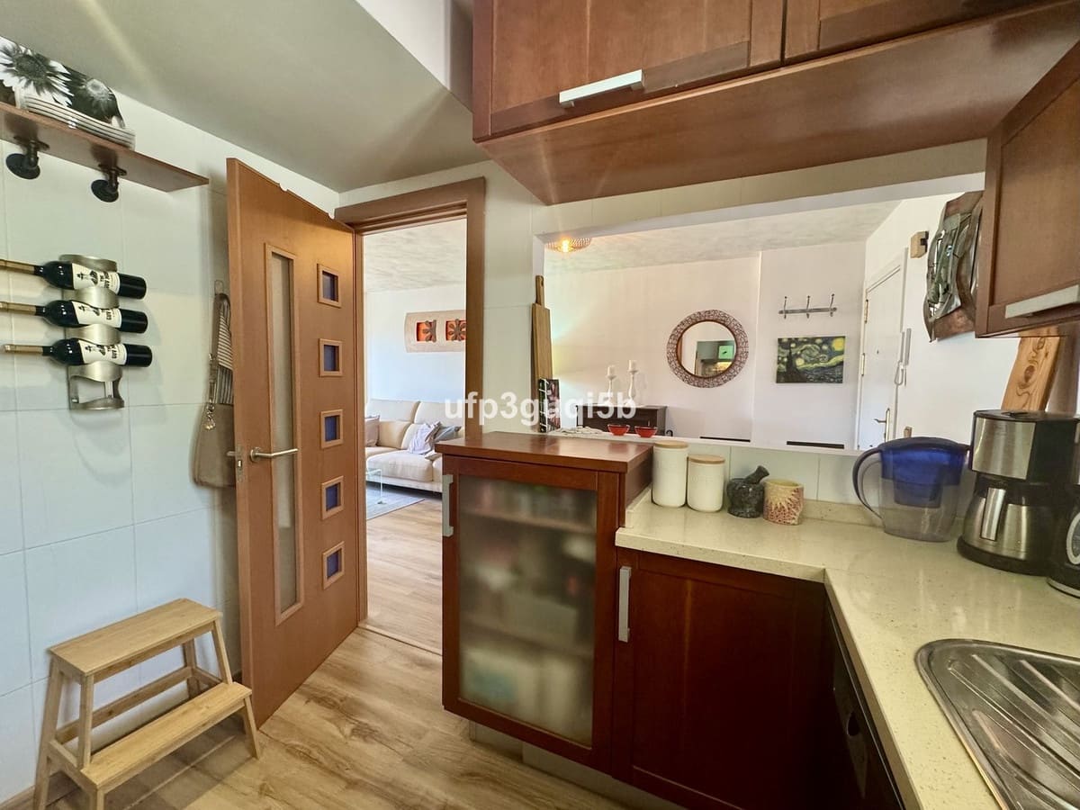 2 makuuhuone Huoneisto myytävänä paikassa Torrequebrada - 375 000 € (Ref: 9439174)