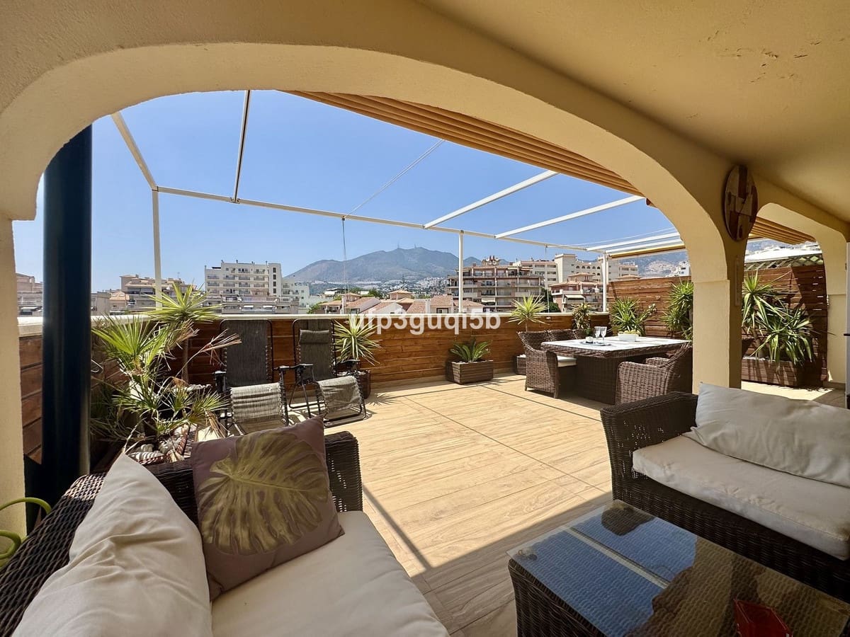 2 makuuhuone Huoneisto myytävänä paikassa Torrequebrada - 375 000 € (Ref: 9439174)