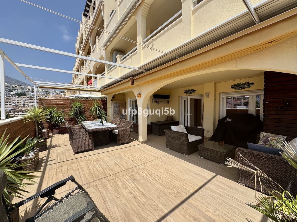 2 makuuhuone Huoneisto myytävänä paikassa Torrequebrada - 375 000 € (Ref: 9439174)