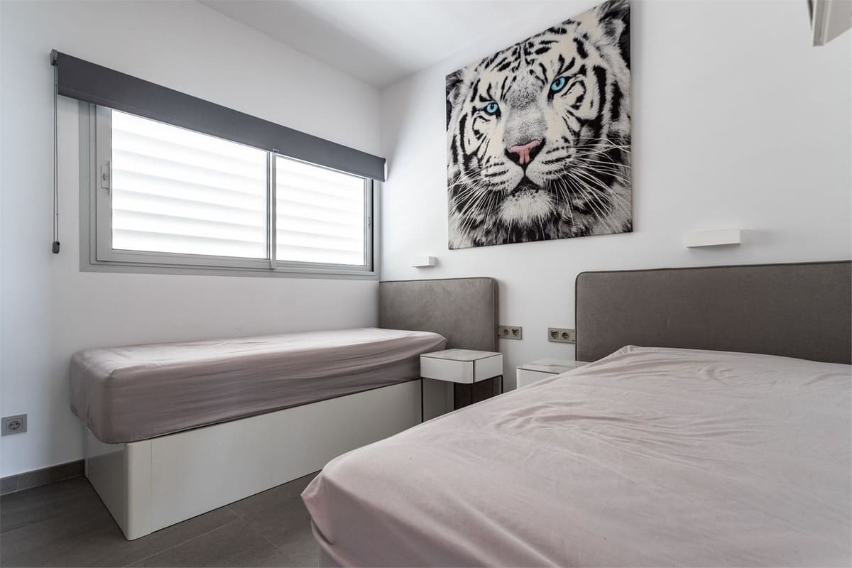 2 soverom Penthouse til salgs i Fuengirola - € 849 000 (Ref: 9439175)