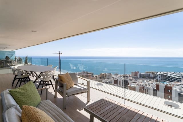 3 soveværelse Lejlighed til salg i El Higuerón, Fuengirola - € 1.050.000 (Ref: 9439179)