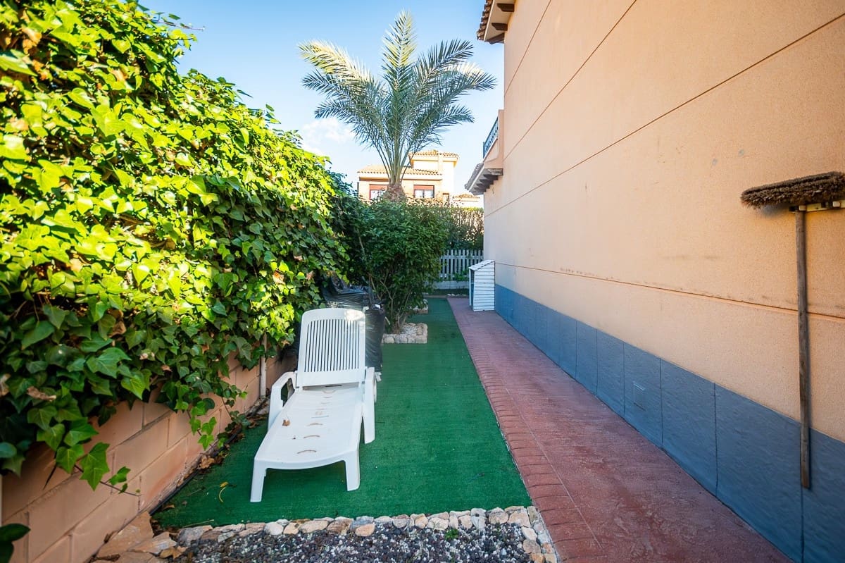 4 bedroom Villa for sale in Benferri - € 250,000 (Ref: 9439184)