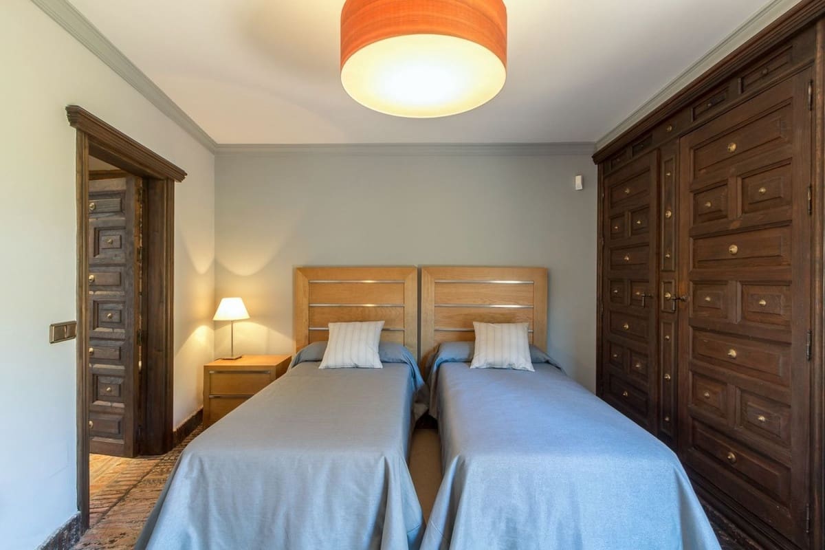 4 makuuhuone Huvila myytävänä paikassa Marbella - 2 800 000 € (Ref: 9439185)