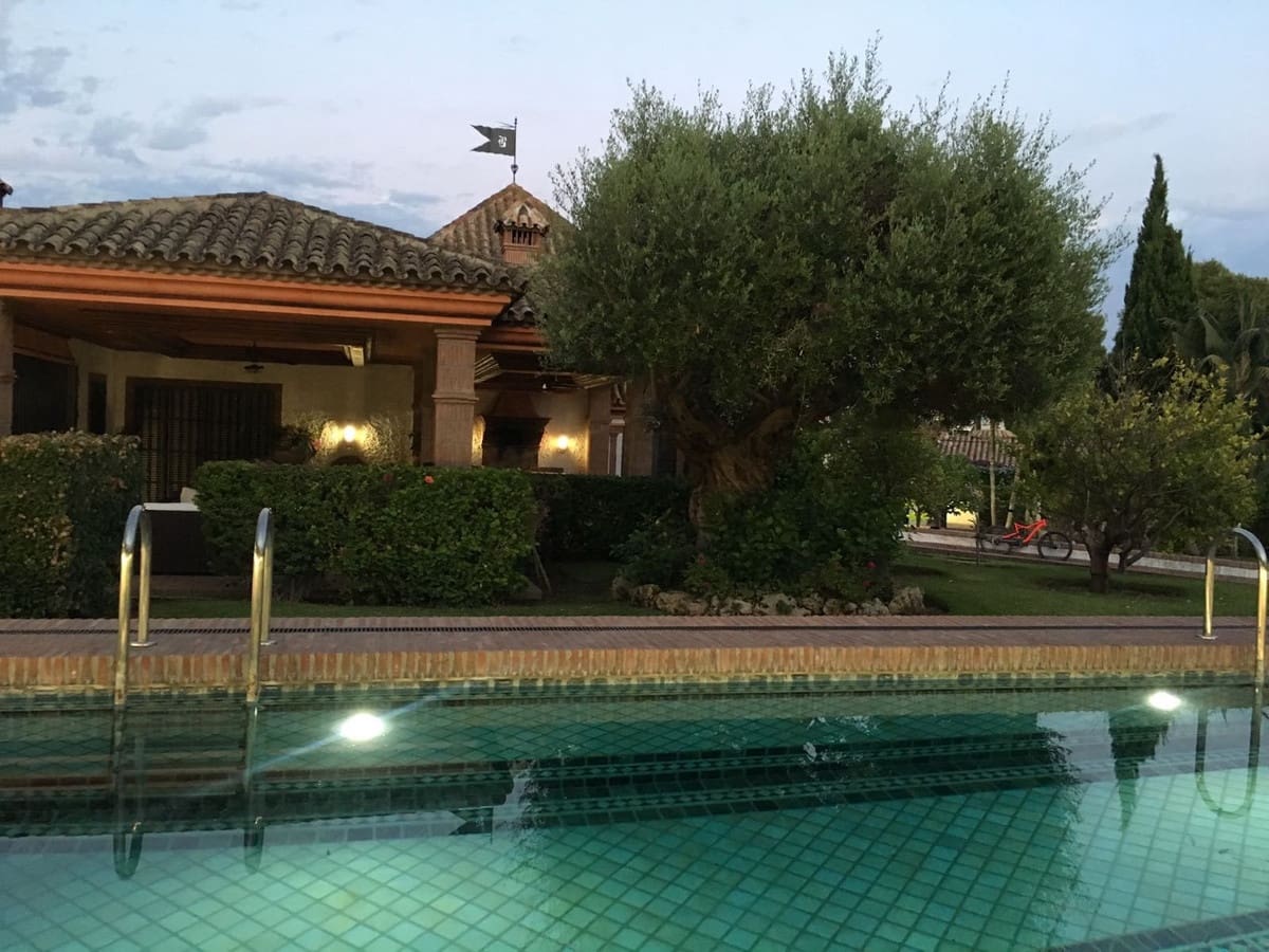 4 makuuhuone Huvila myytävänä paikassa Marbella - 2 800 000 € (Ref: 9439185)