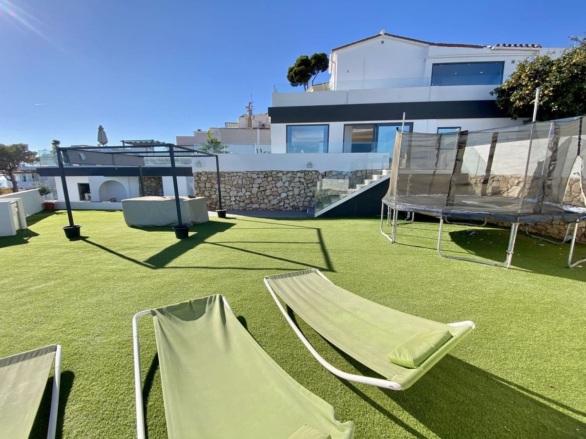 6 camera da letto Villa in vendita in Benalmadena Costa con piscina - 1.395.000 € (Rif: 9439186)