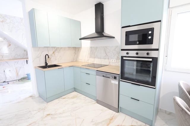 3 soveværelse Byhus til salg i San Luis, Torrevieja - € 230.000 (Ref: 9439188)