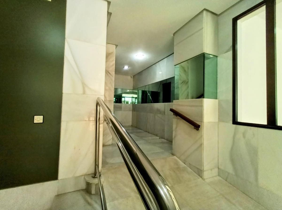 4 bedroom Apartment for sale in Torremolinos - € 560,000 (Ref: 9439190)