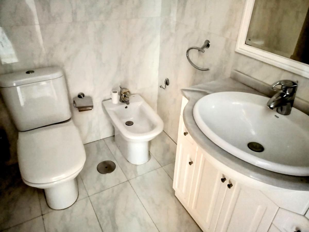 4 bedroom Apartment for sale in Torremolinos - € 560,000 (Ref: 9439190)