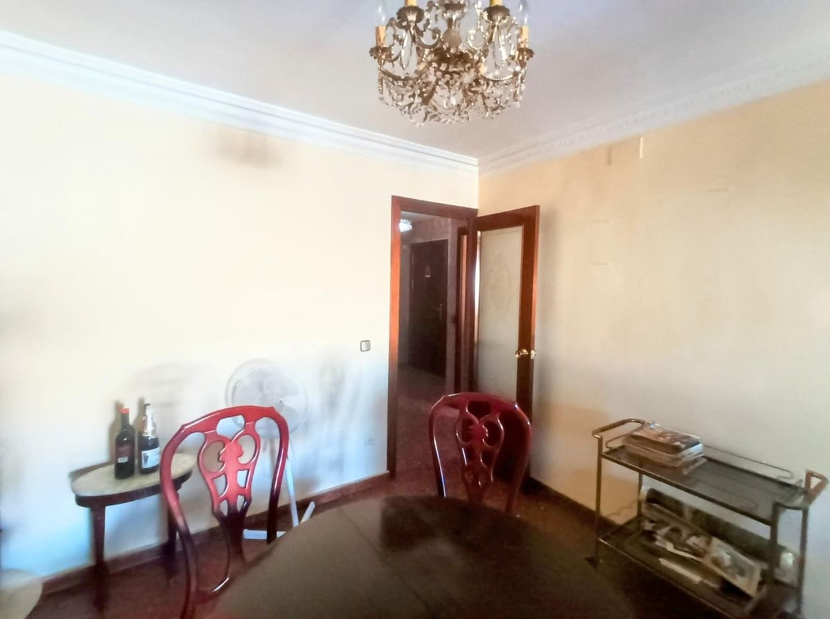 4 sypialnia Apartament na sprzedaż w Miasto Malaga - 373 000 € (Ref: 9439195)