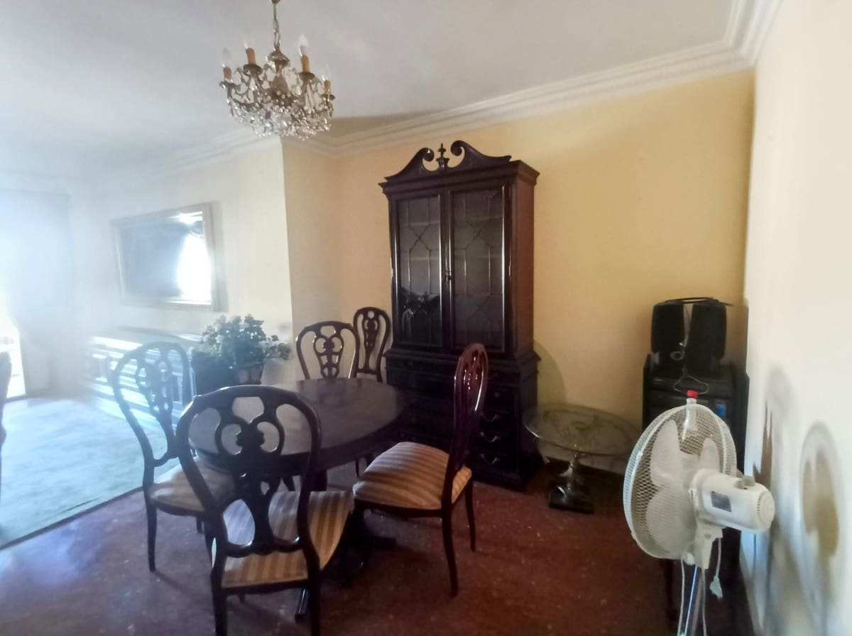 4 sypialnia Apartament na sprzedaż w Miasto Malaga - 373 000 € (Ref: 9439195)